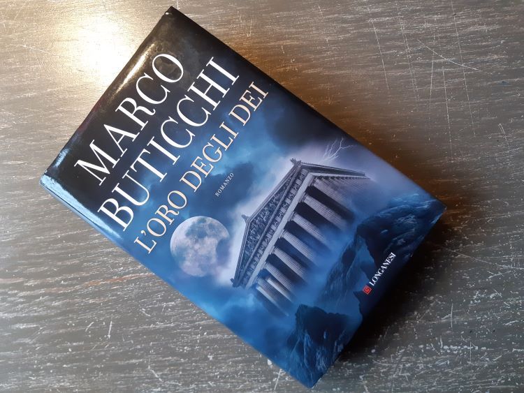 Copertina romanzo L'oro degli dei di Marco Buticchi